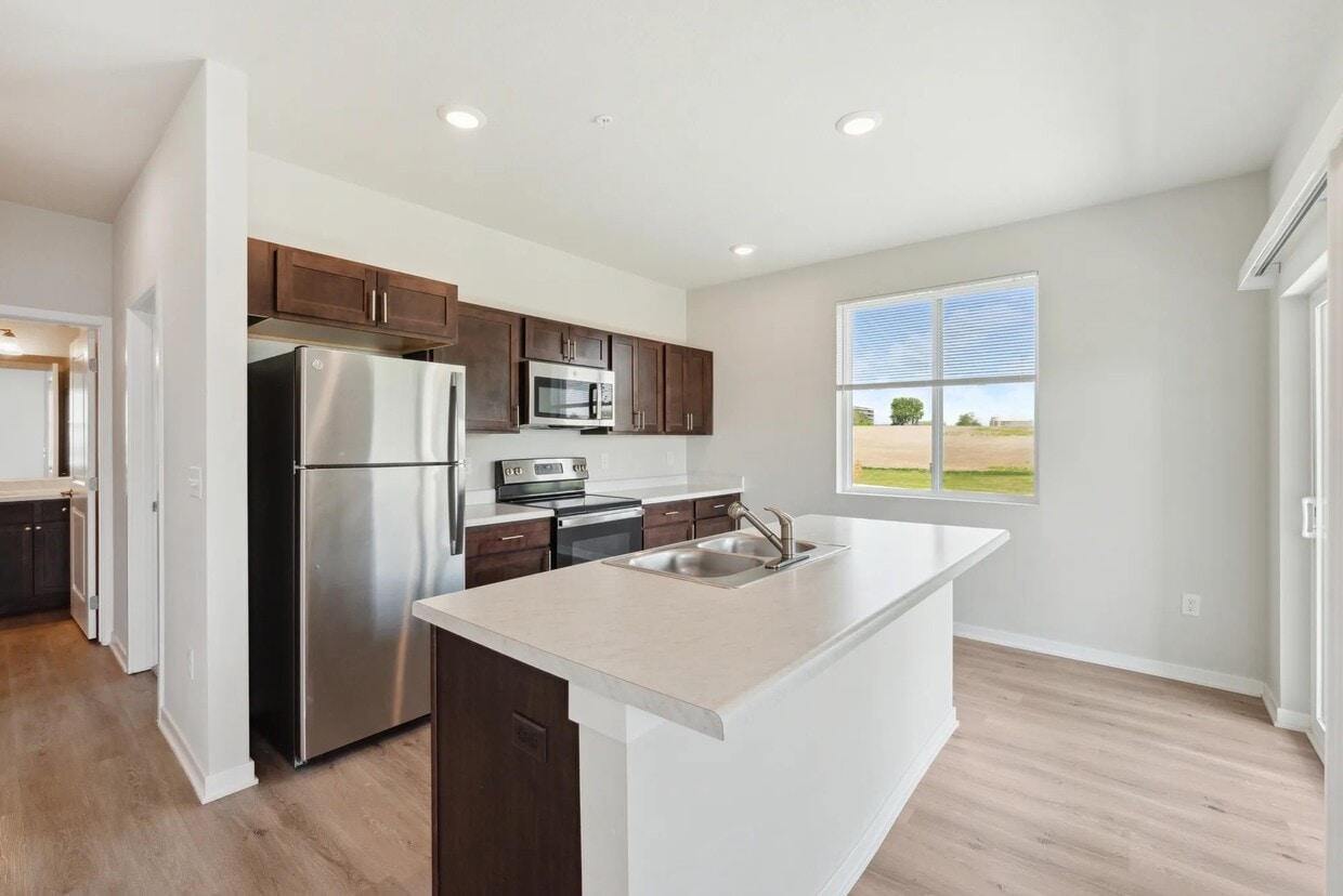 Primary Photo - Kettlestone Peak Apartments