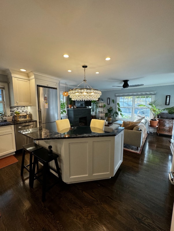 Building Photo - 6511 Oliver Ave S