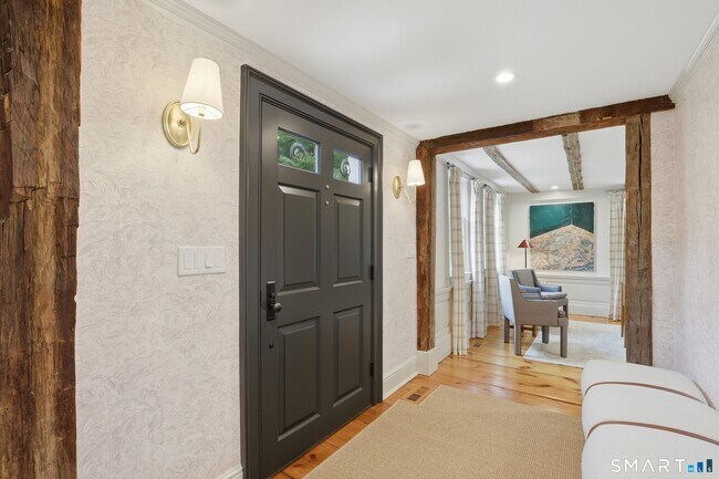 Building Photo - 4 Swifts Ln