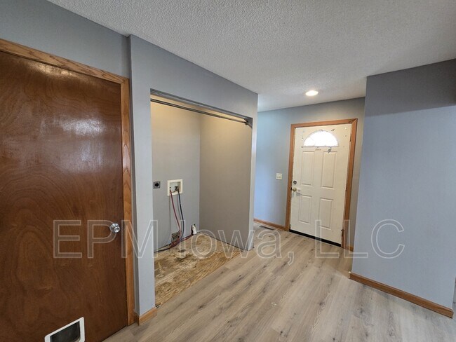Foto del edificio - 518 E 2nd St