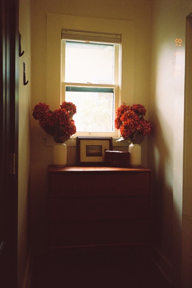 Foto del edificio - 112 E 16th St