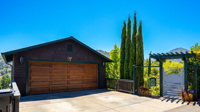 Foto del edificio - 3 Palm Ct