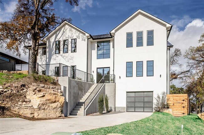 Building Photo - 773 Evergreen Hills Rd
