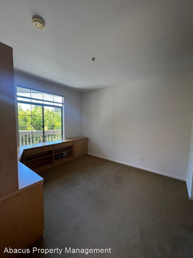 Foto del edificio - 1 br, 1 bath House - 2040 Sutter Street, #306