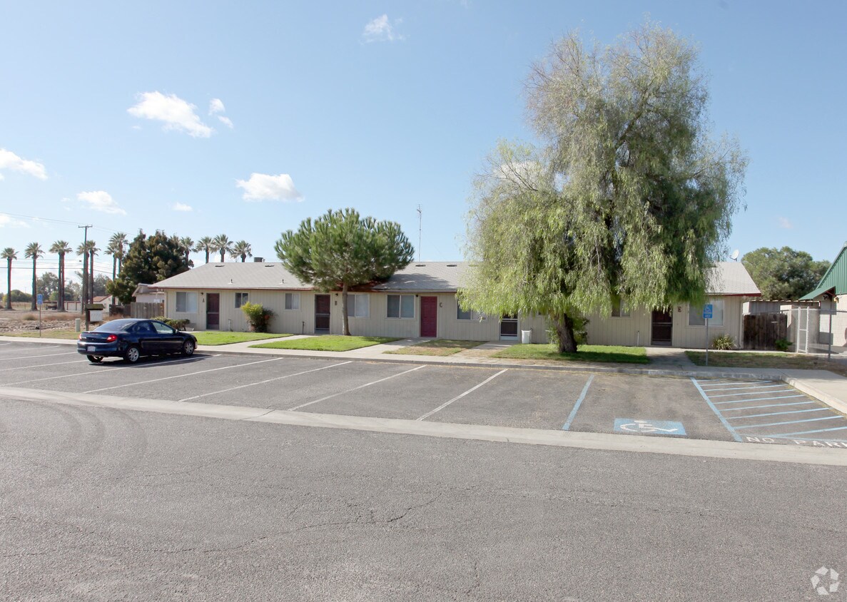 Foto del edificio - 1546 Gilkey Ln