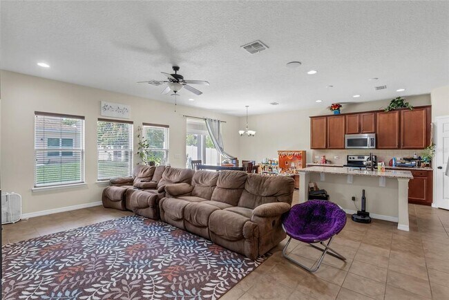 Foto del edificio - 14141 Waterford Creek Blvd