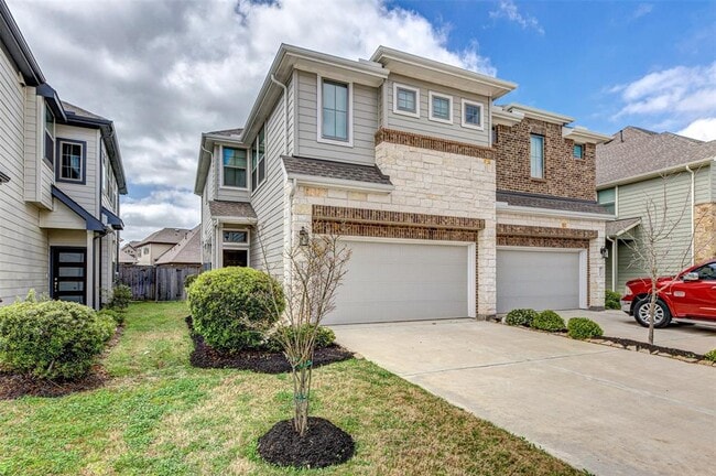 Building Photo - 2511 Manor Valley Ct