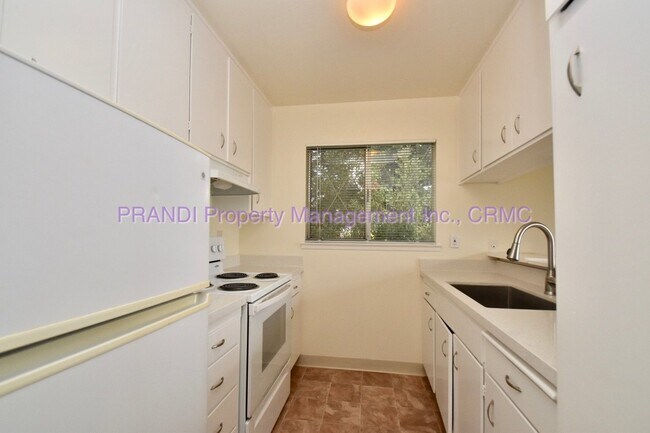 Foto del edificio - 104 Wisteria Way