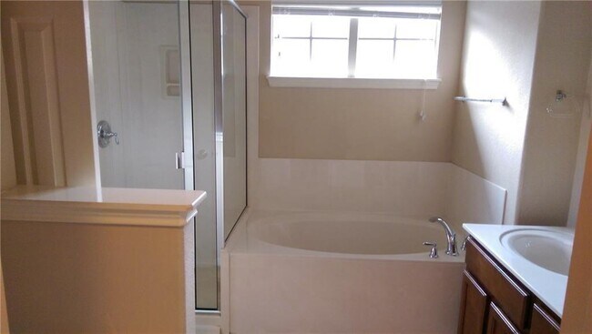 Foto del edificio - 1310 W Parmer Ln