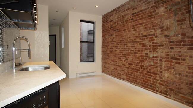 342 Manhattan Ave Unit 2s Ny 10026 Condo For Rent In Primary Photo 342 Manhattan Ave