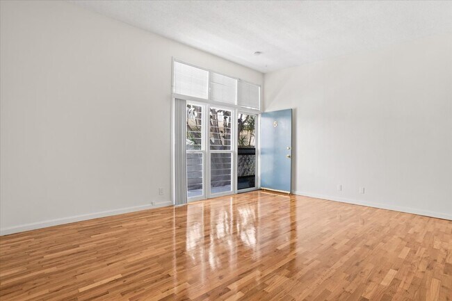 Foto del edificio - 1646 Berkeley St