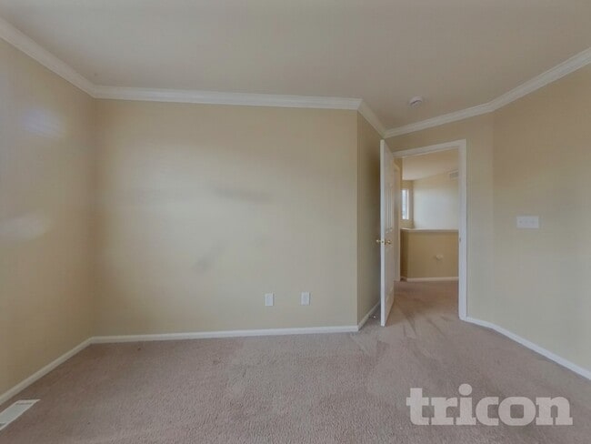 Building Photo - 10444 S Ketchwood Ct