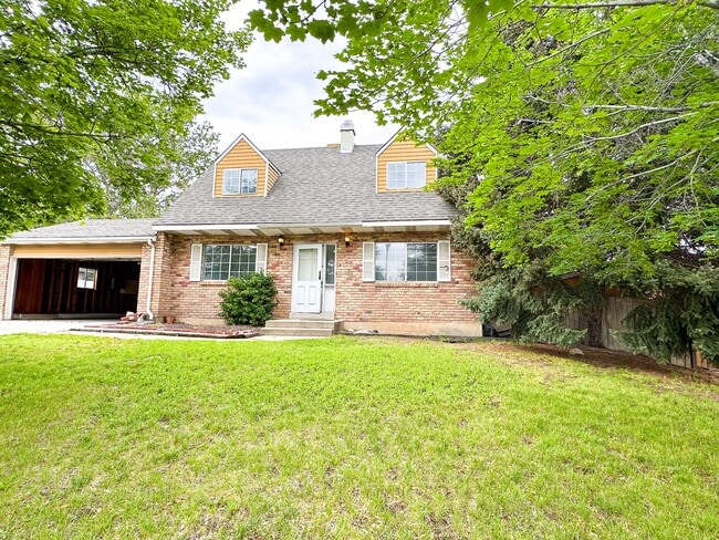 Photo - 1038 Cedar Ridge Rd House