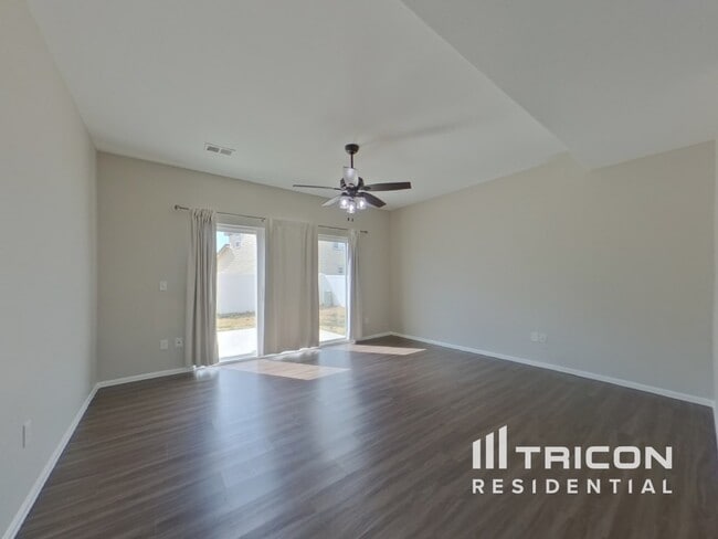 Building Photo - 2113 74th Ave Ct