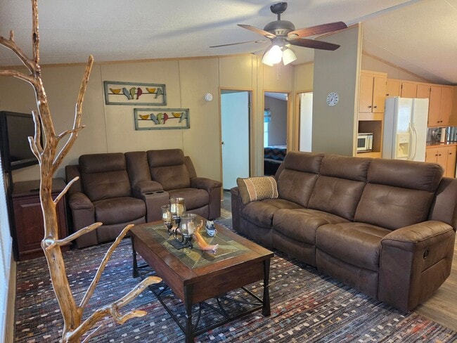 Building Photo - 112 Pine Knot Trail