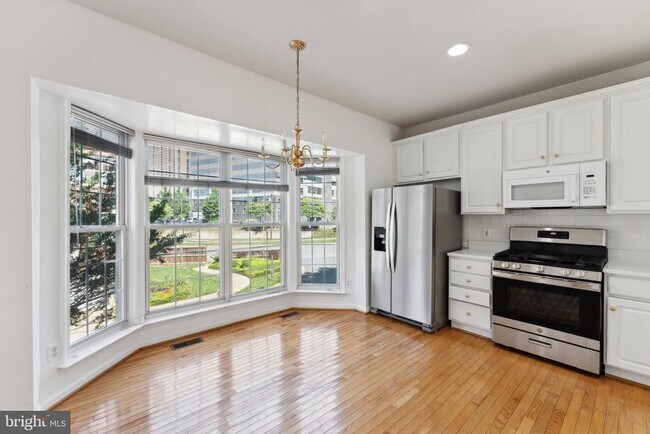 Foto del edificio - 7727 Heritage Woods Way