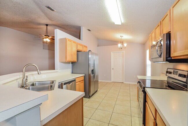 Foto del edificio - 865 Lake Doe Blvd