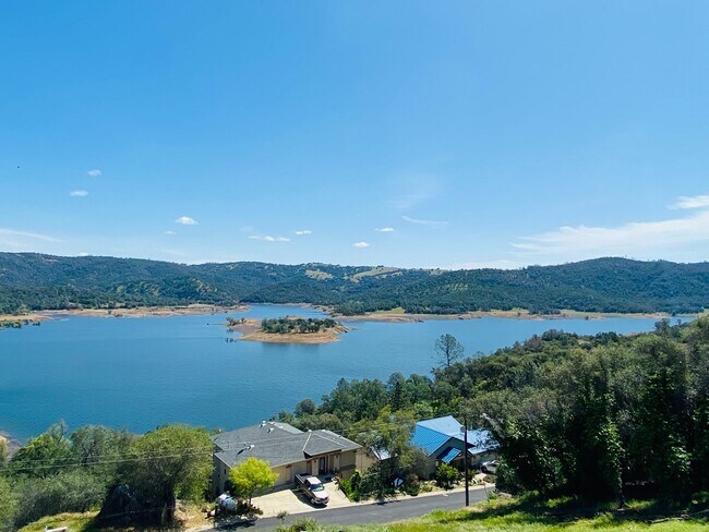 Foto del edificio - Spectacular View of Folsom Lake