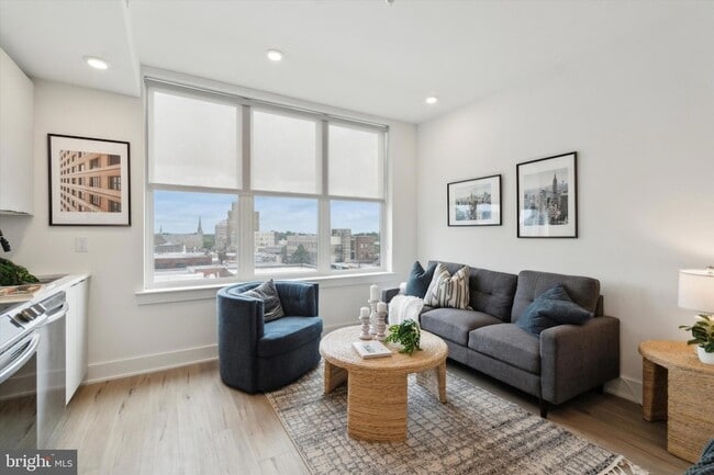 Building Photo - 139 W Chelten Ave