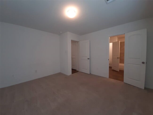 Building Photo - 346 Rd 5138
