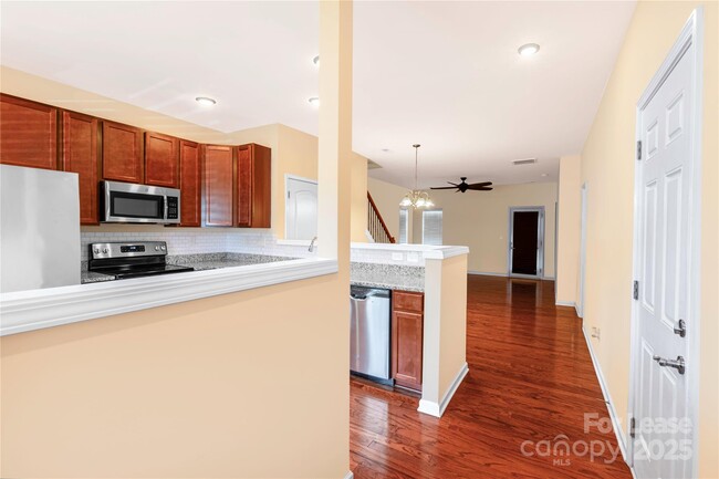 Building Photo - 7314 Sienna Heights Pl