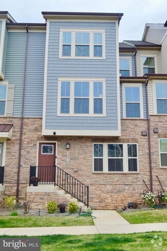 Building Photo - 3575 Shady Pines St