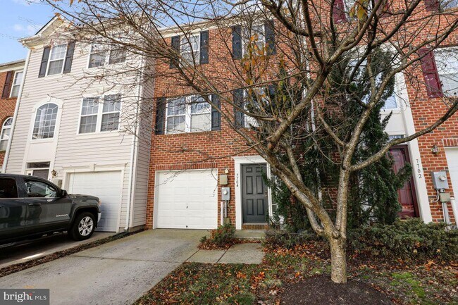 Building Photo - 7704 English Oak Cir