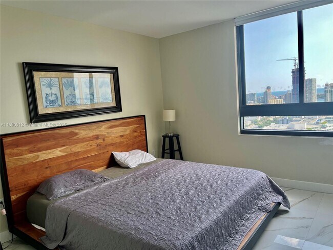 Foto del edificio - 1330 West Ave