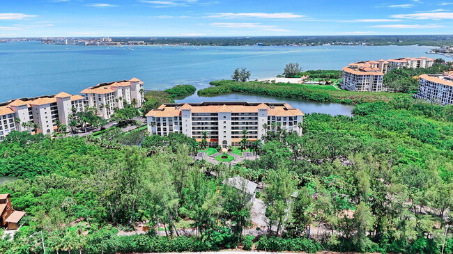 Foto del edificio - 4801 Osprey Dr S