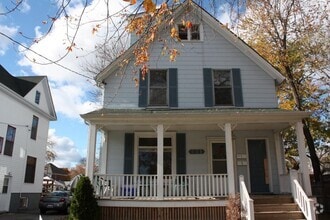 Building Photo - 111 Brock St S