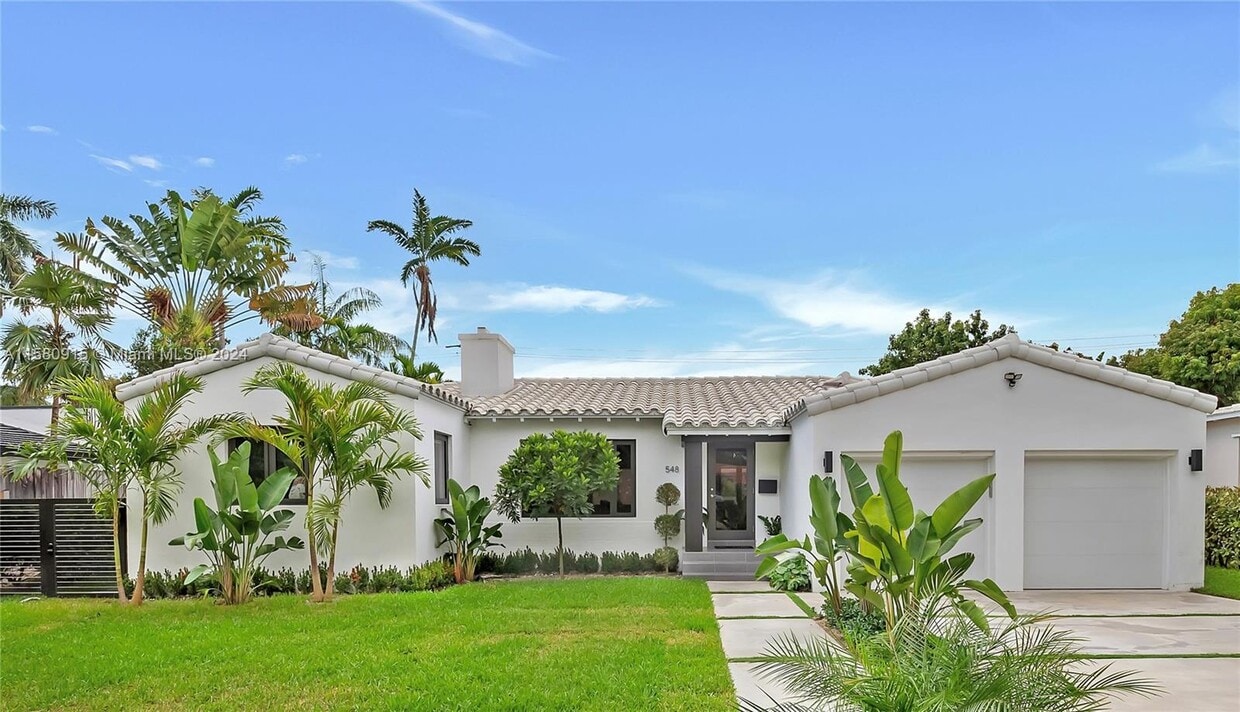 Foto principal - 548 NE 55th St