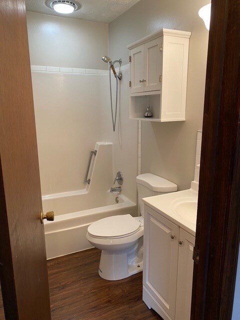 Baño (1) - 13098 Beaver Creek Rd