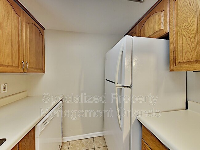 Foto del edificio - 2733 Oak Dr