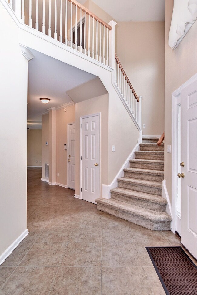 Building Photo - Beautiful Kiln Creek Home on Cul-de-sac