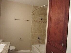 Building Photo - 6202 Skyline Dr Building Photo - 6202 Skyline Dr