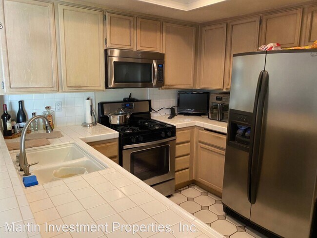 Building Photo - 3 br, 3 bath House - 27902 Freeport