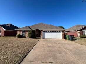 Building Photo - 5106 Ryan Collins Dr