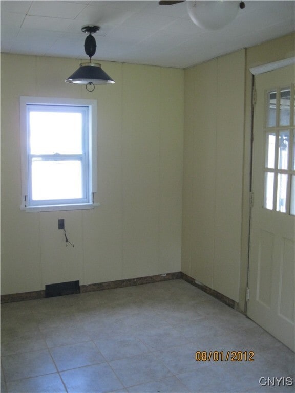 Building Photo - 8052 Oswego Rd
