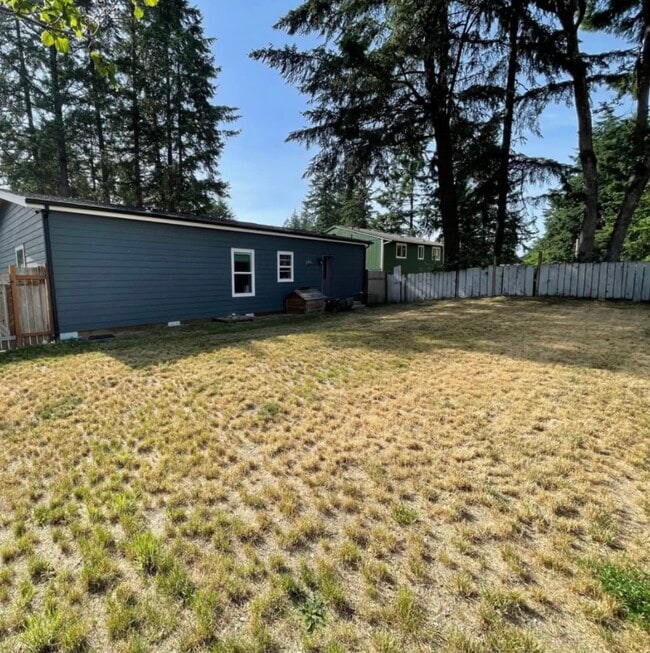 Building Photo - 25509 32nd Ave E