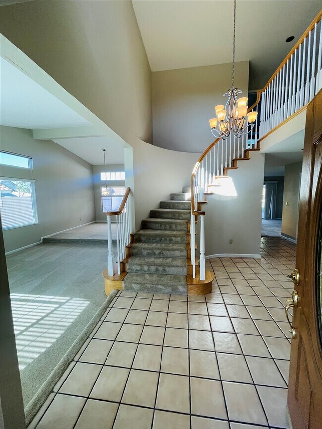 Foto del edificio - 25472 Day Lily Dr