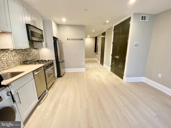 Foto del edificio - 2298 Champlain St NW
