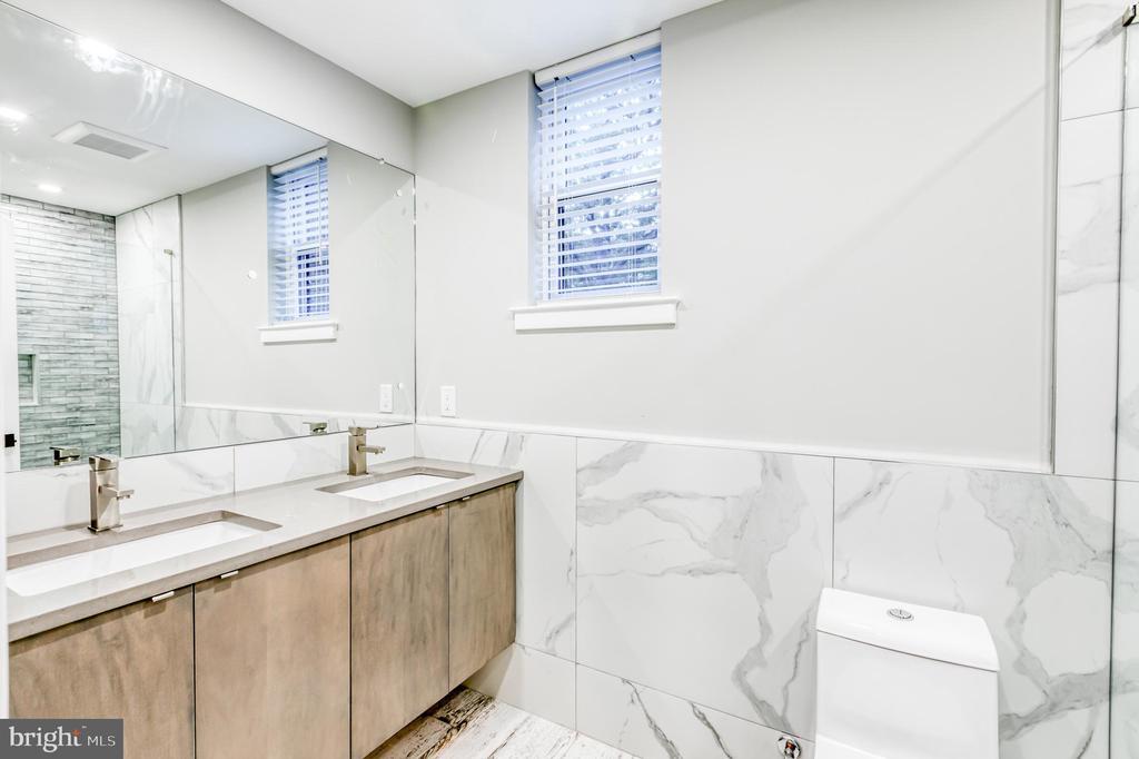 Foto principal - 2026 Spring Garden St