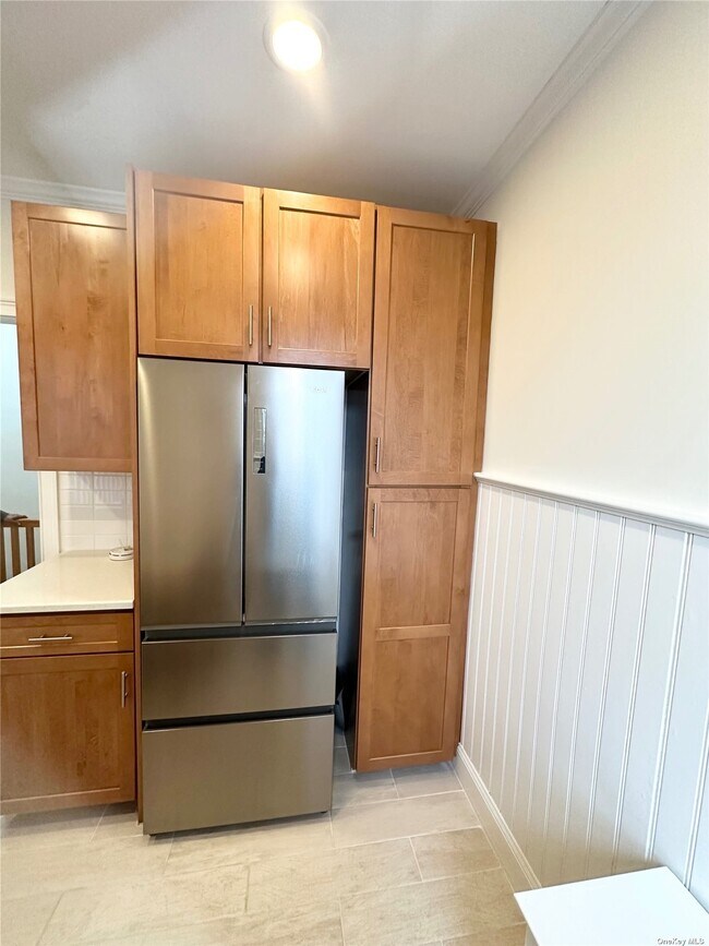 Foto del edificio - 30-44-44 83rd St