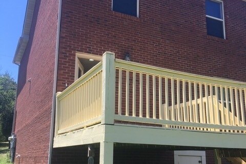 Building Photo - 241 Panda Dr