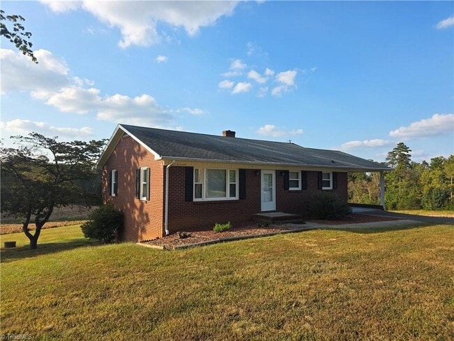 Building Photo - 3482 NC-268