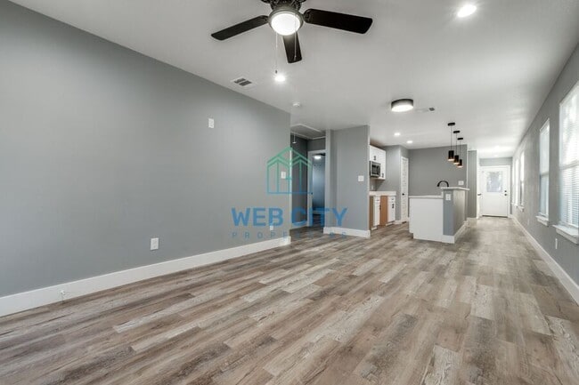 Foto del edificio - 2230 Jordan St