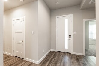 Building Photo - 22806 Theodoli Dr