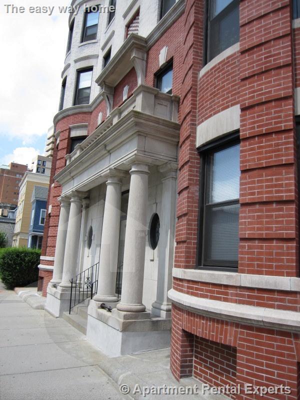 Foto principal - 881 Massachusetts Ave