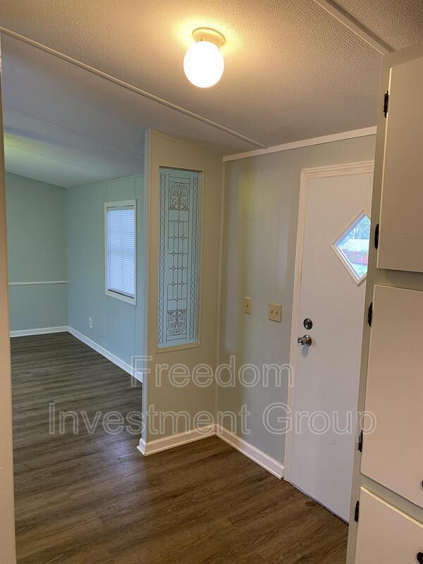 Building Photo - 1412 Colony Park Dr