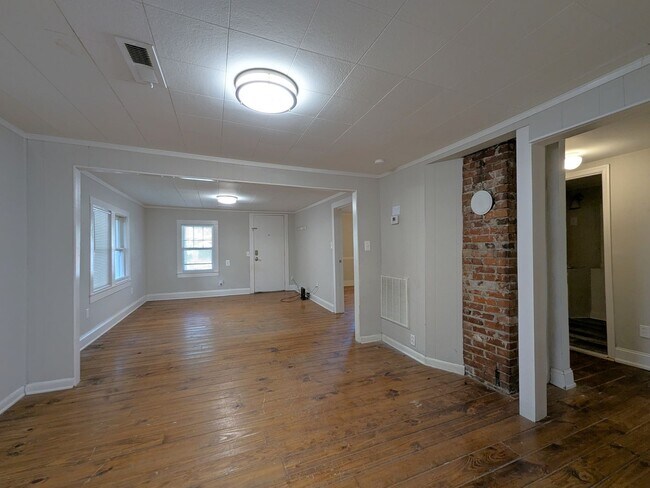 Building Photo - England1017